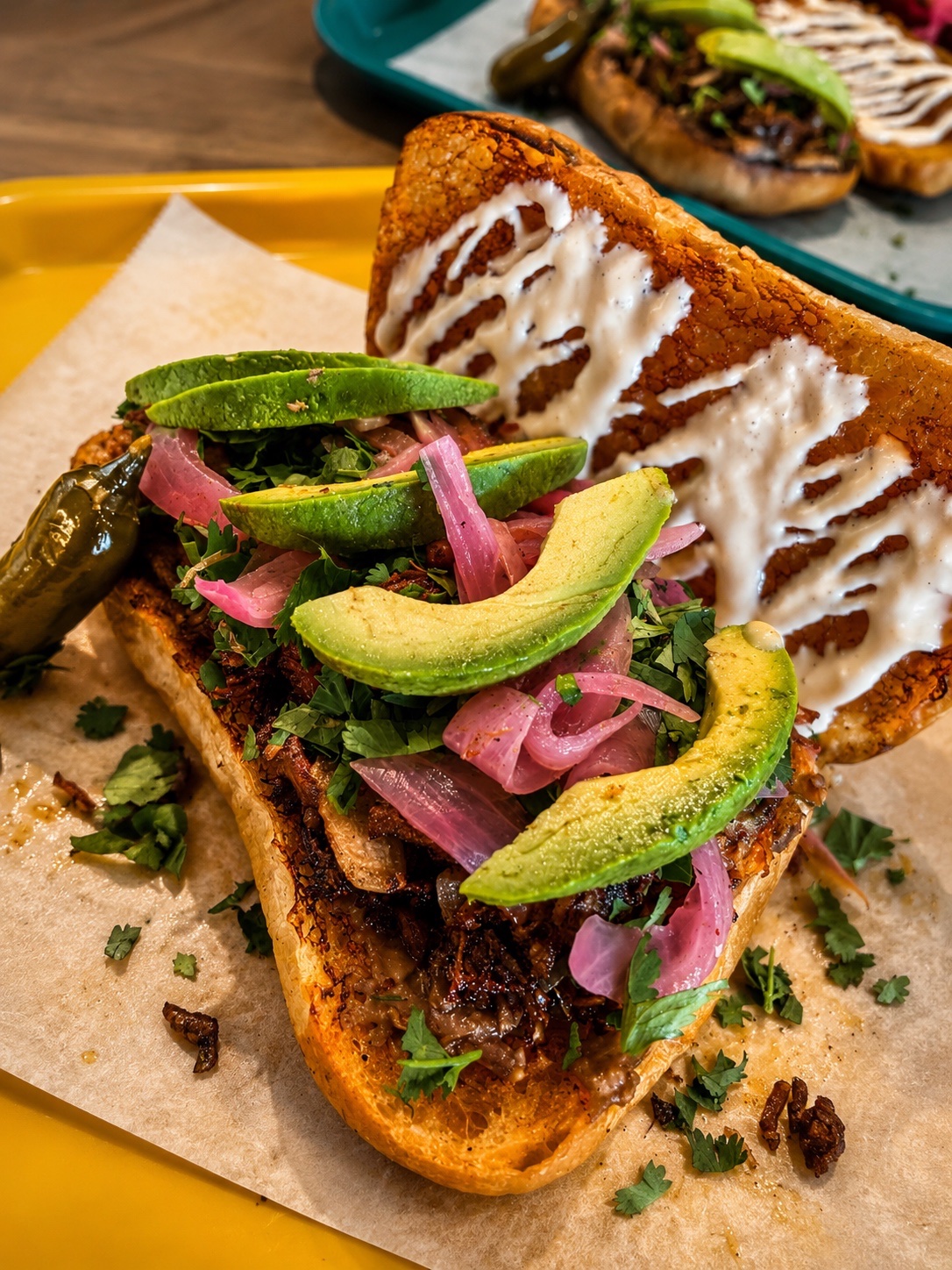 Torta de Carnitas